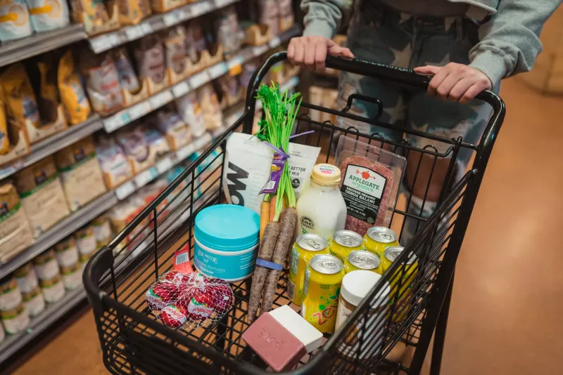 „Maxima“, „Rimi“, „Iki“, „Lidl“ ar „Norfa“: kur tas pats krepšelis kainuoja daugiausiai?