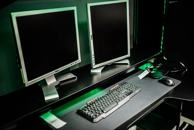 OLED ar IPS monitorius 2026-aisiais? Pasirinkimą lemia ne vien vaizdo kokybė