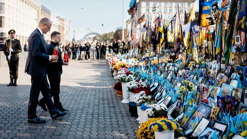 Spalio 4-oji: Vokietija paskelbė apie 1,35 mlrd. eurų paramą Ukrainai